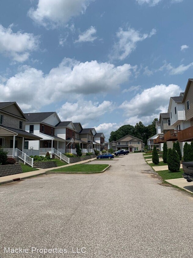 Building Photo - 2 br, 2.5 bath House - 2603 South Flat Roc...