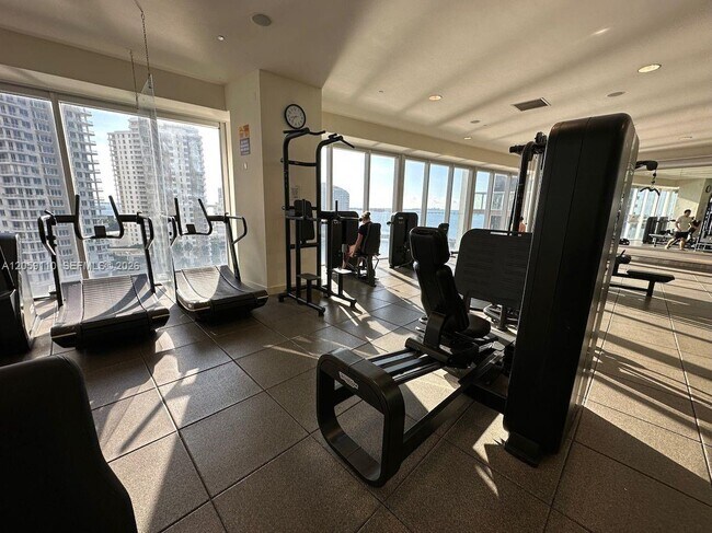 Foto del edificio - 485 Brickell Ave