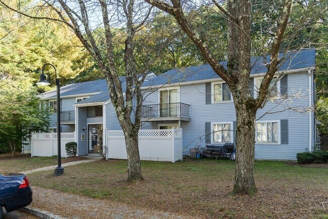 Building Photo - 19 Village Hill Ln
