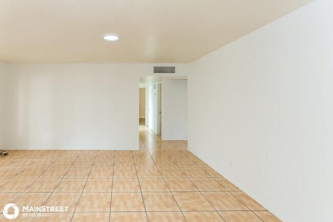 Foto del edificio - 4721 E Polk St, Phoenix, AZ 85008