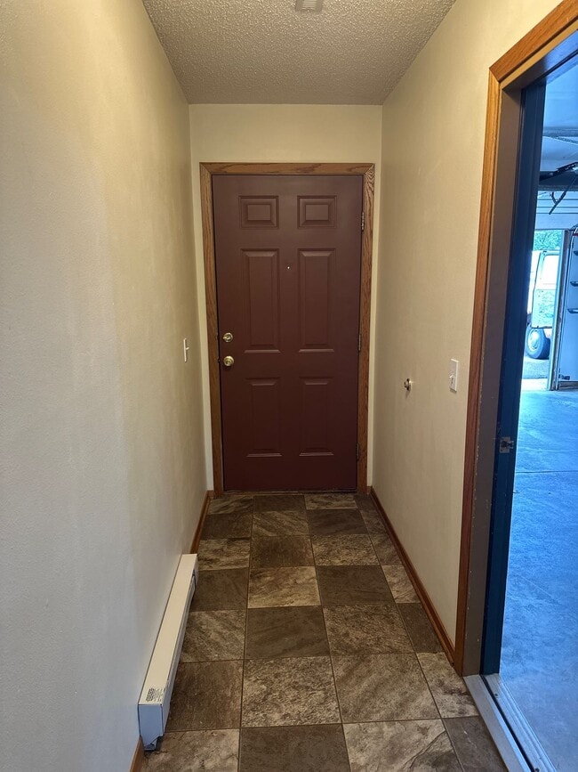 Building Photo - 210 10th St W