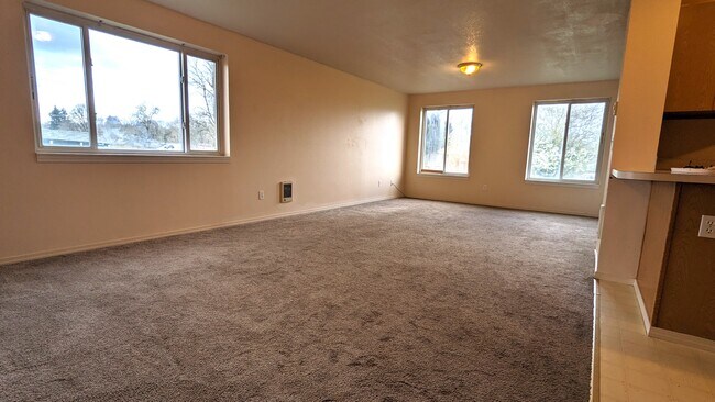 Foto del edificio - 17101 NE Fourth Plain Blvd