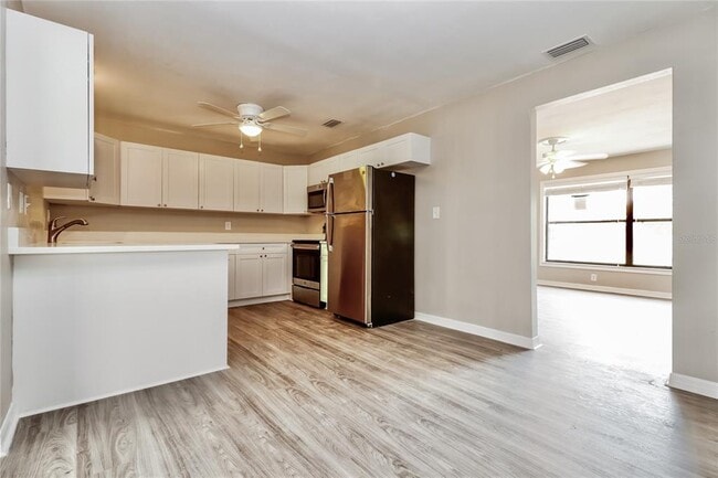 Foto del edificio - 1524 Sandy Ln