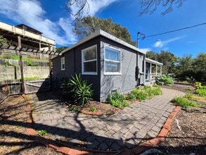 Building Photo - 951 Danbeck Ave