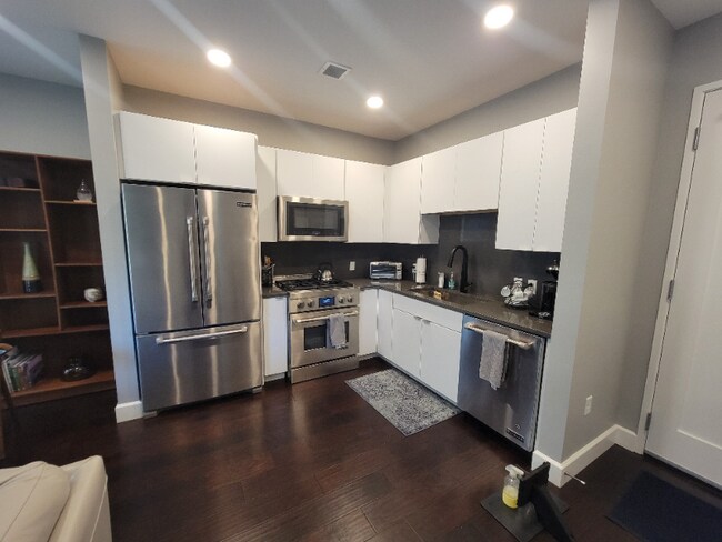 Foto del edificio - 350 Oliver Ave