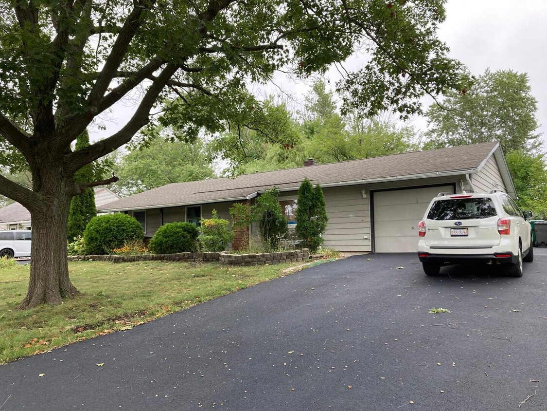 Primary Photo - 14949 Highland Ave