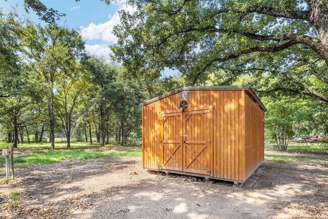 Building Photo - 361 Box Road Unit