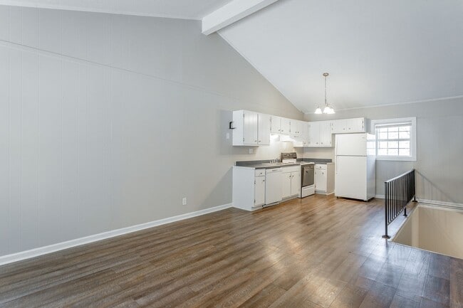 Photo - 5221 Old Trail Apartment