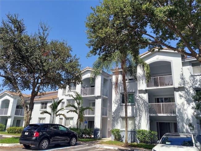 Foto del edificio - 2640 S University Dr