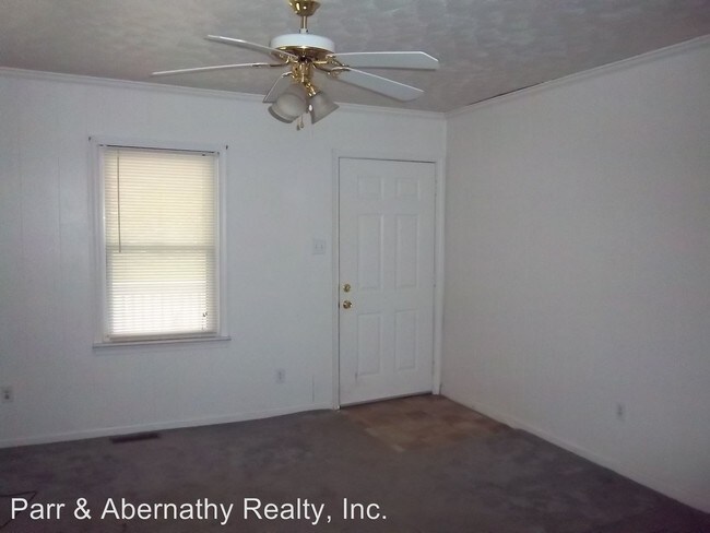 Building Photo - 215 N 14th Ave