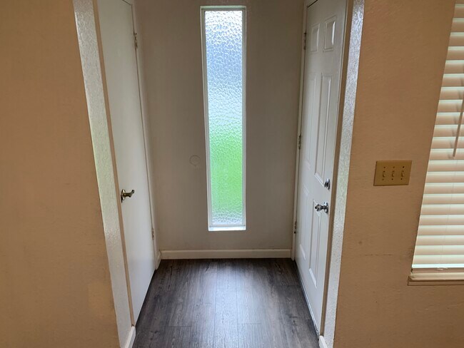 Entrance - 6772 Herndon Pl