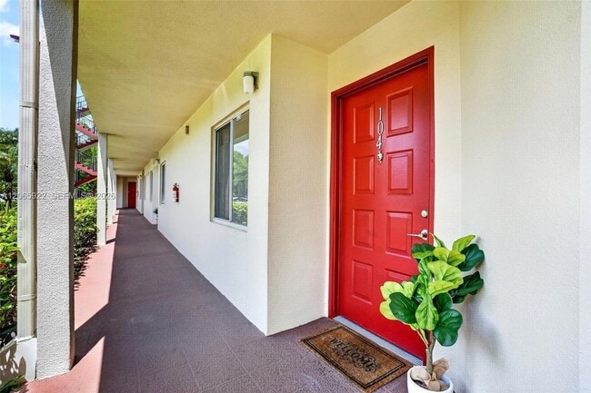 Foto del edificio - 12755 SW 16th Ct