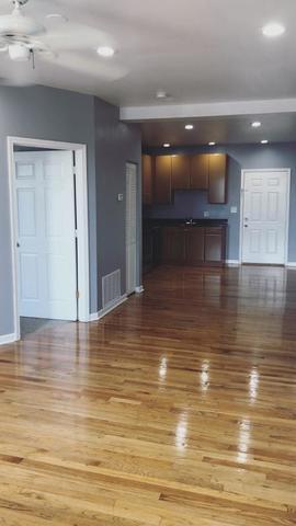 Foto del edificio - 2514 S Blue Island Ave