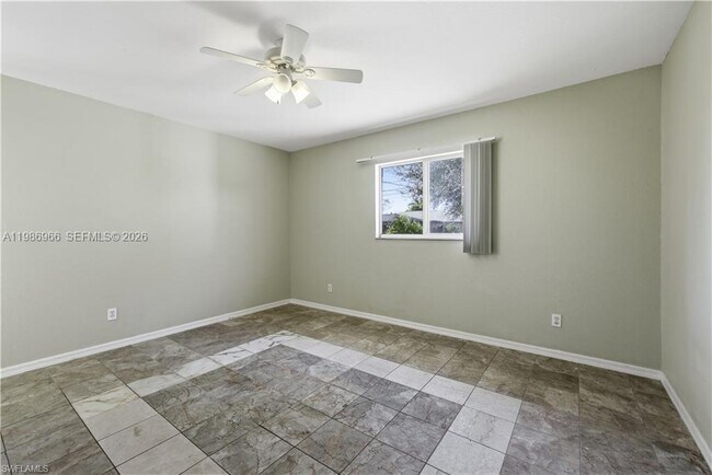 Foto del edificio - 826 SE 5th Ct