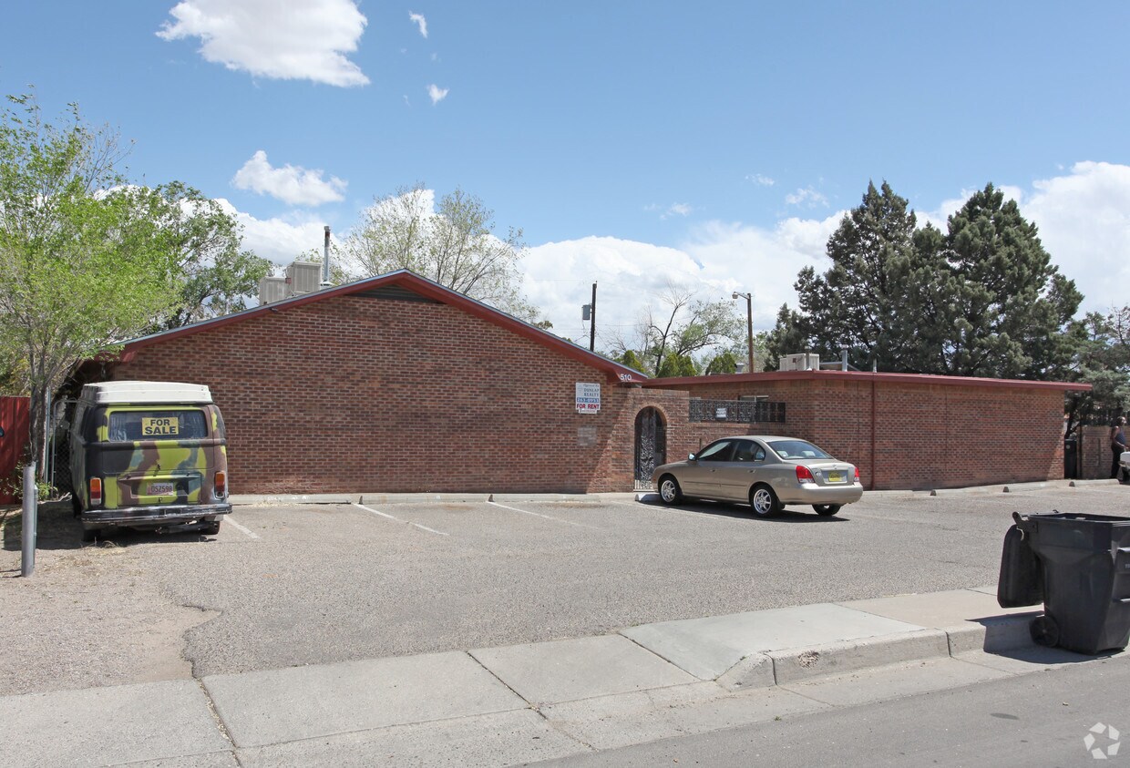 Primary Photo - 510-512 Valencia Dr SE