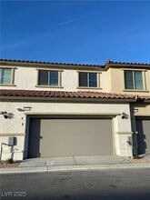 Building Photo - 8724 Giant Causeway Ave