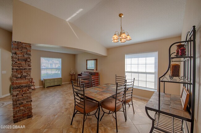 Building Photo - 1484 Nappa Dr