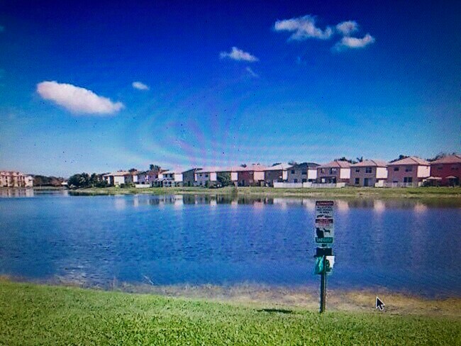 Foto del edificio - 4241 San Marino Blvd