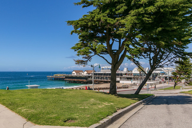 Redondo Beach Pier - 555 Esplanade