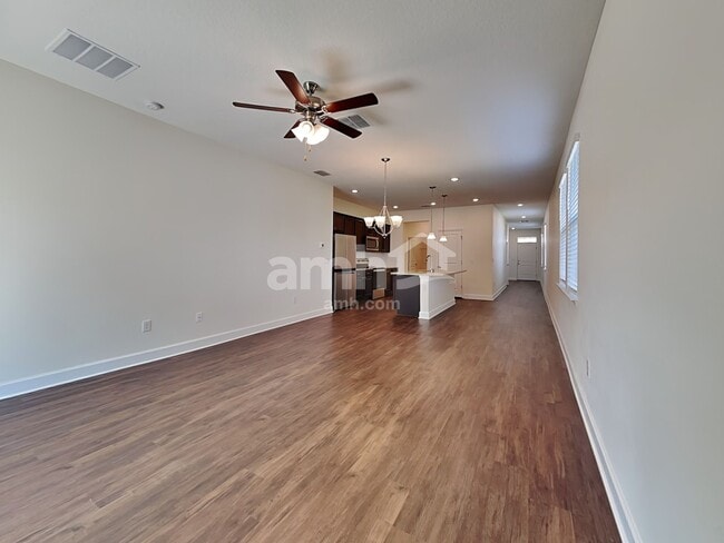 Foto del edificio - 1049 Walden Pond Dr