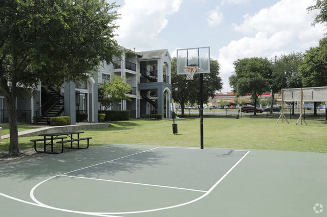 Cancha de básquetbol - Tempo at Riverside