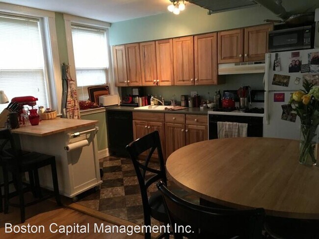 Foto del edificio - 1 br, 1 bath House - 5 Fuller St. #5B