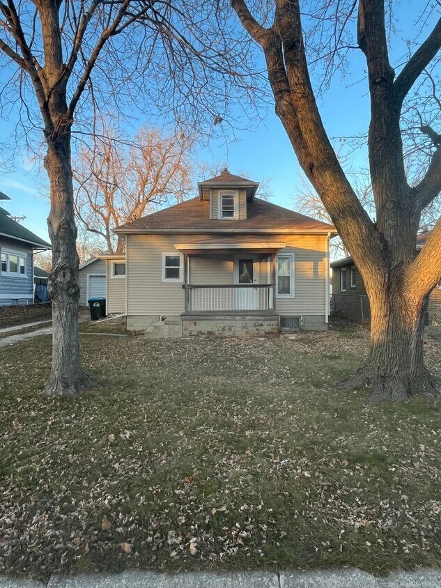 Primary Photo - 1 br, 1 bath House - 206 Ave G