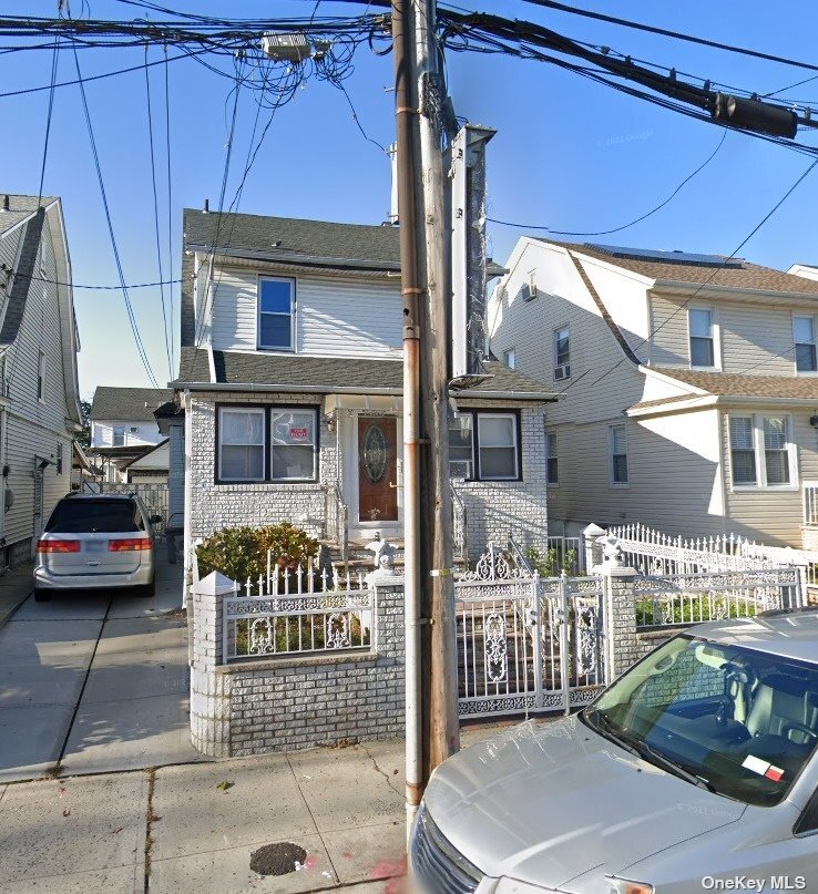 Primary Photo - 90-28-90212 212th Pl