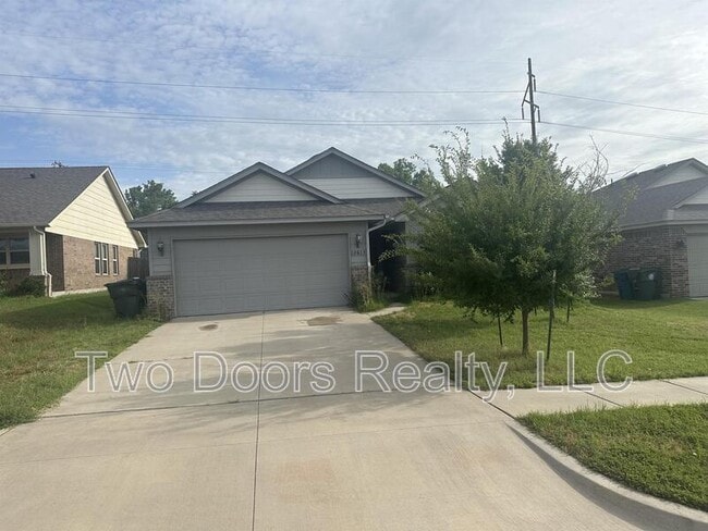 Building Photo - 12613 SE 16th Ct