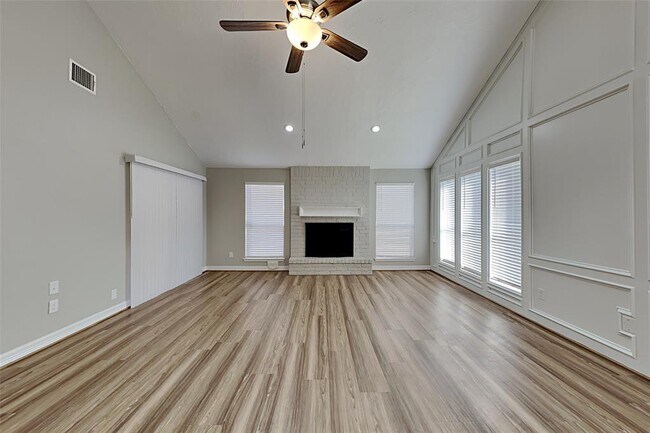 Building Photo - 6214 Arcadian Shores Dr