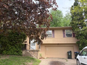 Building Photo - 3062 Muscatine Ave