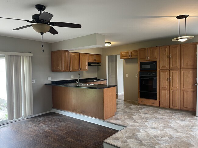 Foto del edificio - 3318 W Jolly Rd