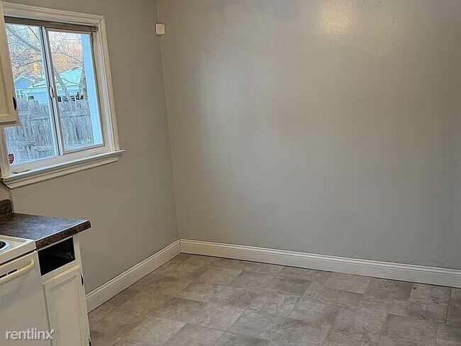 Building Photo - 3 br, 2 bath House - 2211 Jonathan Ave