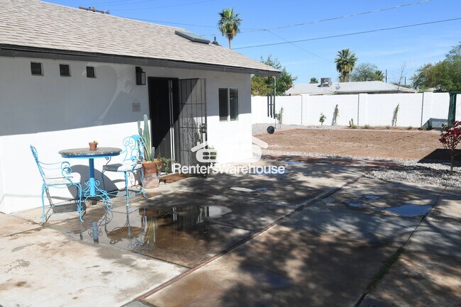 Foto del edificio - 222 E Southgate Ave