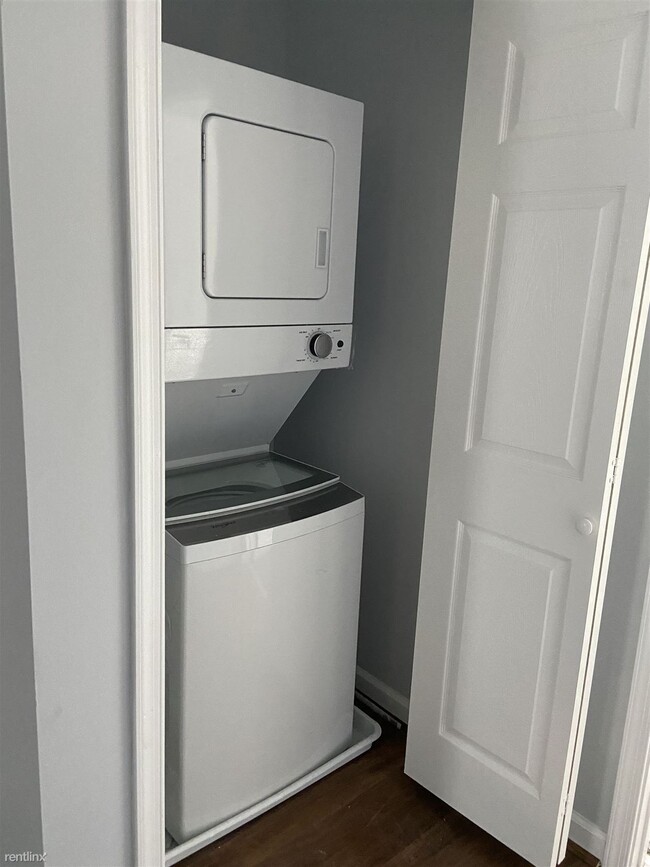 Foto del edificio - 2 br, 2 bath House - 1366 Washington Blvd