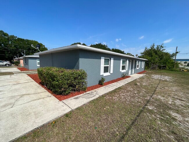 Foto del edificio - 801 Avenue M SW
