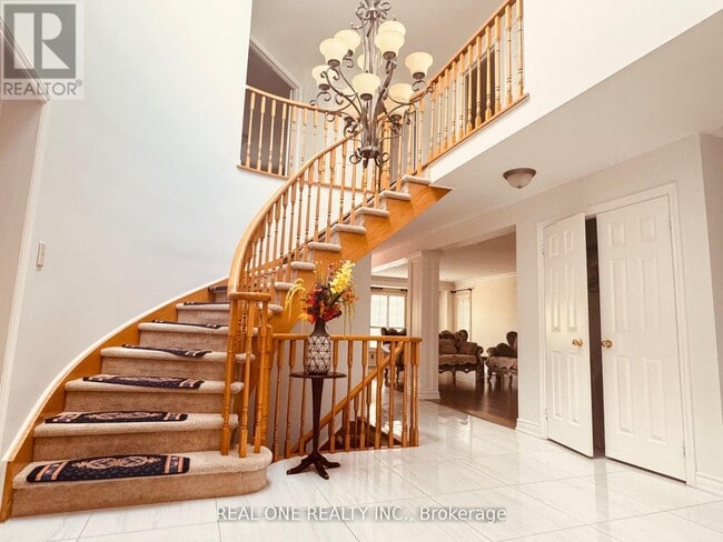 Photo du bâtiment - 3 Elmsley Dr