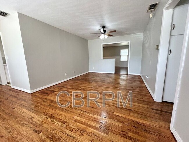 Foto del edificio - 3818 32nd St