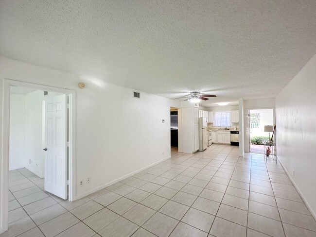 Building Photo - 3000 Norwood Pl