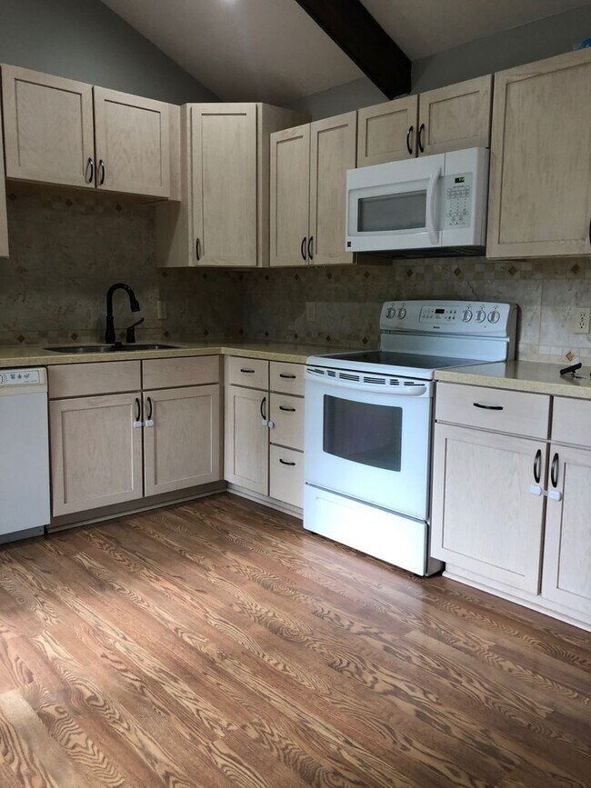 Foto del edificio - 3 bedroom house in Papillion