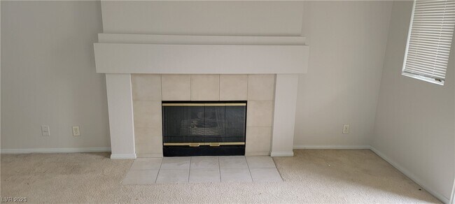 Building Photo - 5155 W Tropicana Ave