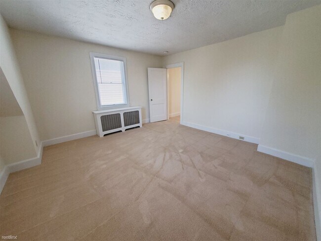 Foto del edificio - 45 Byram Terrace Dr