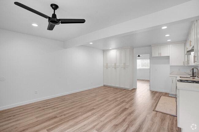 Interior Photo - The Boulevard
