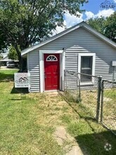 Building Photo - 2205 Taylor St