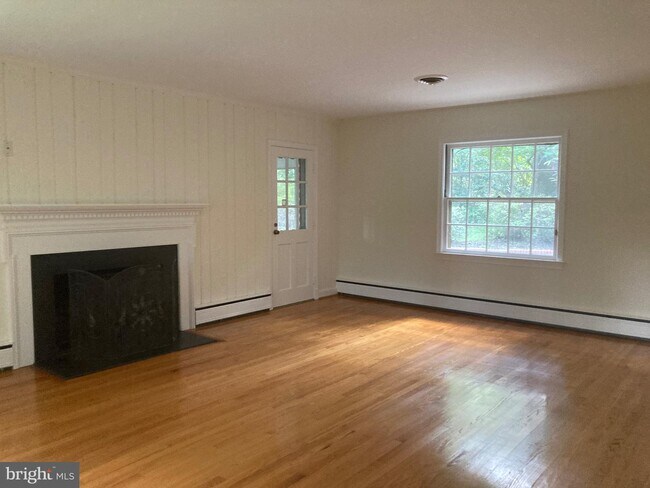 Building Photo - 7301 Old Dominion Dr