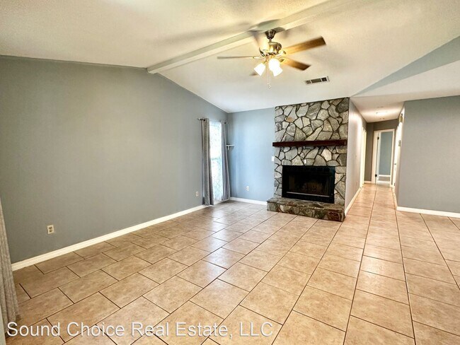 Building Photo - 3 br, 2 bath House - 130 Meadowbrook Court