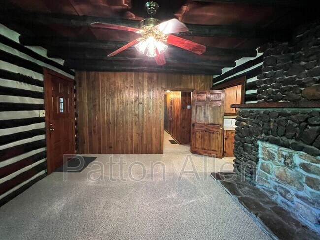 Foto del edificio - 133 Springside Rd