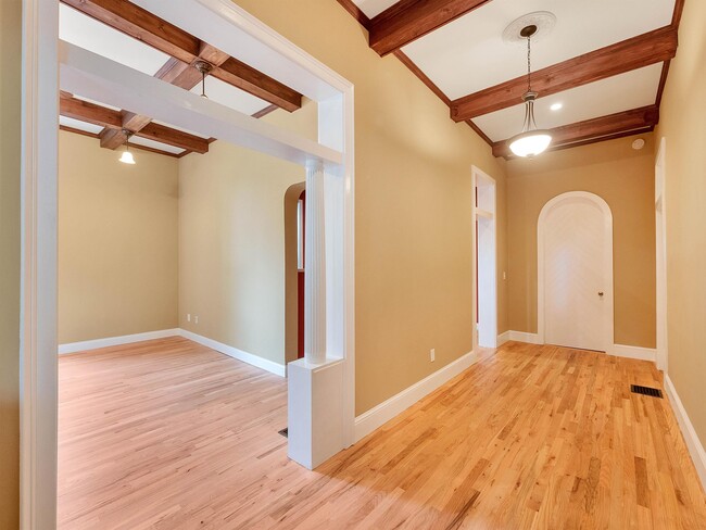 Building Photo - 4209 Grand Ave