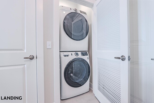 Building Photo - 2361 Commerce Park Dr NE