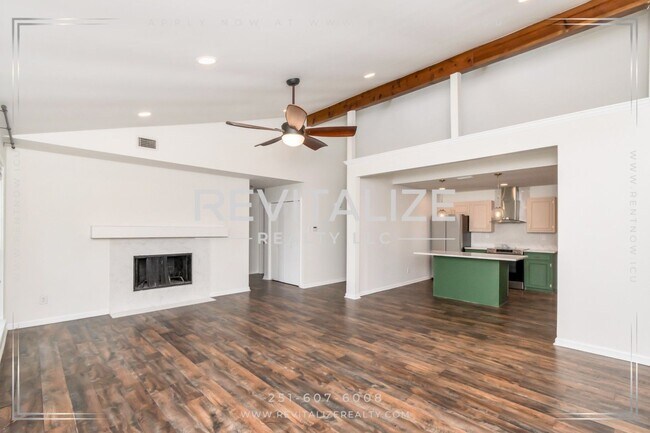Foto del edificio - 6208 Cottage Hill Rd
